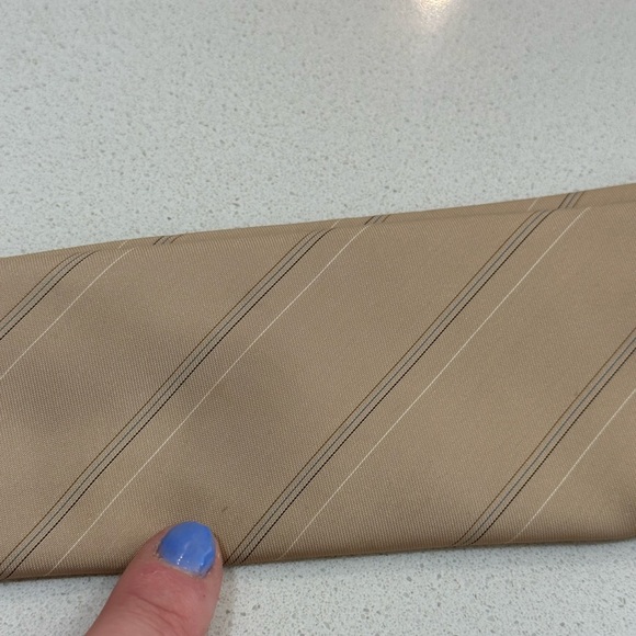 Vintage Christian Dior camel tan subtle monogrammed necktie polyester and silk - Picture 15 of 16